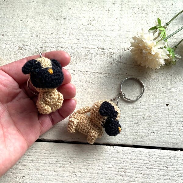 オリジナル キーホルダー ペット 編みぐるみ ハンドメイド パグ ばぐ 犬
