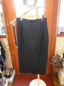 【0927-10】シンプルな黒のロングスカート　ｗ70-74　