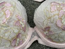 １０８　未使用タグ付き　【少しタバコの匂いがします】ワコール　WACOAL　BEAUTY PLUS Dressy　ブラジャー　Ｄ７５_画像2