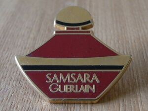 古い ピンバッジ : SAMSARA GUERLAIN 香水 パフューム 広告 ロゴ ボトル 瓶 ピンズ #L