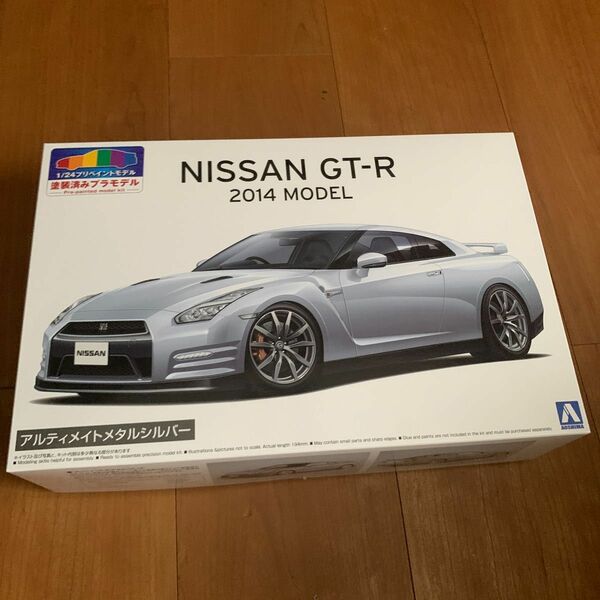 1/24 プリペイントモデルシリーズ ニッサン R35 GT-R 2014 アルティメイトメタルシルバー 塗装済みプラモデル