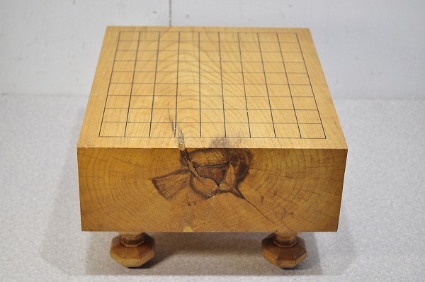 最新入荷 将棋盤 木製 高級 生駒将棋盤 アンティーク 王手 歩 金 囲碁