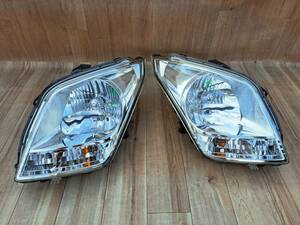 962 状態良 ワゴンR MH23S MJ23S ヘッドライト 左右 ヘッドランプ 左右 HID 電動レベライザー付 KOITO 100-59192