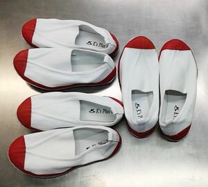 [3 pairs set ]18999 B goods indoor shoes red color red 25.5cm packing box less . shapeless equipped triangle rubber type physical training pavilion shoes ②