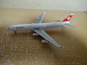 1/500　ヘルパ　スイス国際航空　A340-300