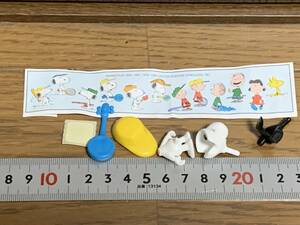 H◎【売切セール】04　スヌーピー　ピーナッツ　PEANUTS　キンダーサプライズ　おまけ　チョコエッグ