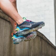 ★人気 美品 NIKE AIR VAPORMAX 2020 ブラック マルチ 27.5 ナイキ スニーカー ストリート エアマックス ヴェイパーマックス ブランド_画像1