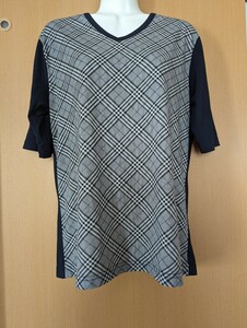 最終値下げ！即決！オリヒカORIHICA●メンズ●Ｖネック半袖Ｔシャツカットソー●小さめＬサイズ（Mサイズ）●ブラック黒チェック柄