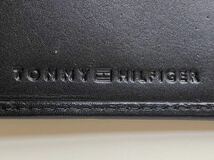 B3I034◆ トミーヒルフィガー TOMMY HILFIGER 本革レザー ブラック色 ロゴ 小銭入れなし 札入れ 二つ折り財布_画像9