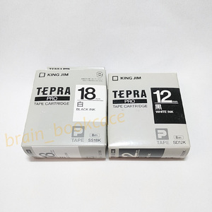 KING JIM（キングジム）／TEPRA PRO用 テープカートリッジ-18ｍｍ白ラベル・ブラックインク＋12ｍｍ黒ラベル・ホワイトインク-／管VNJW