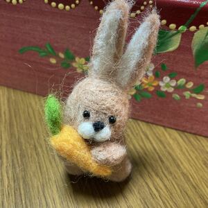 うさぎさん　茶色　羊毛フェルトハンドメイド