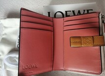 ＬＯＥＷＥ　ロエベ　スリムジップ バイフォールド ウォレット　定価\77,000　　二つ折り財布　コンパクト財布_画像2