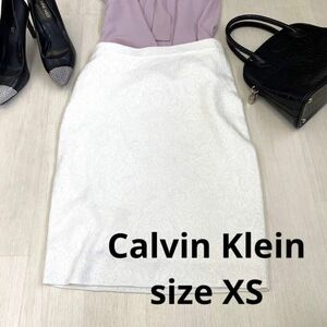 CalvinKlein 花柄スカート　size XS カルバンクライン　膝丈スカート