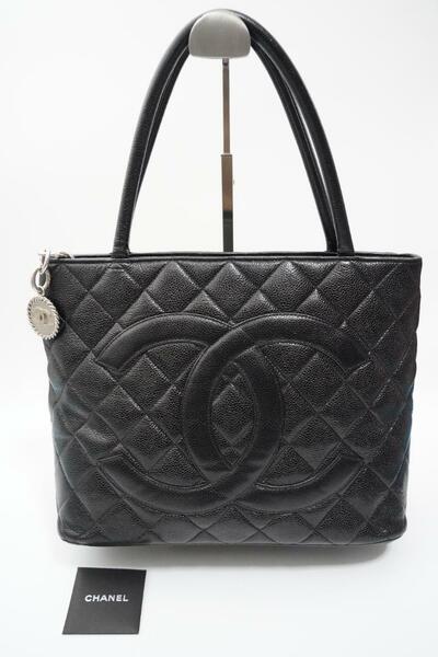 シャネル　キャビアスキン　復刻トート　シルバー金具　CHANEL　トートバッグ　ハンドバッグ　黒 ハンドル自立　シール有