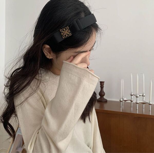 新品!大人気!フラワー リボン カチューシャ ブラック