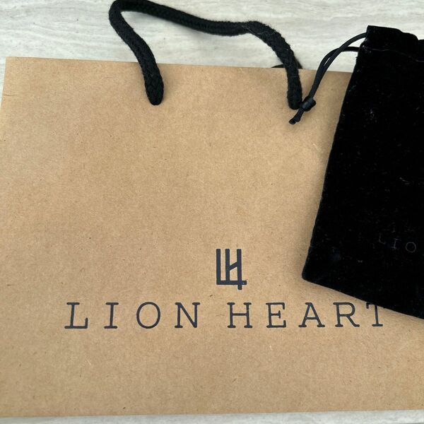 LIONHEART 紙袋と黒い巾着セット ショップ袋