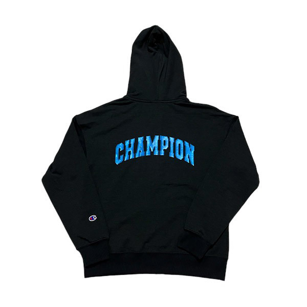 【新品】Champion　バックロゴ　ジップアップ　パーカー　ブラック　Ｌ