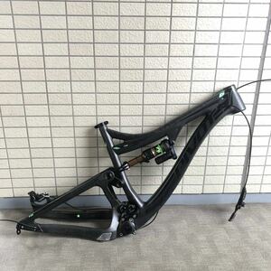 【期間限定値下げ】PIVOT MACH6CARBON 2017 Mサイズ 27.5 boost フレームのみ 