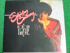 【送料無料】中古レコード ★ SHIRLEY BASSEY/NOBODY DOES IT LIKE ME ☆シャーリー・バッシー GP-311