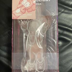 KAWS:HOLIDAY INDONESIA Figure (Pink) カウズ フィギュア DDT STORE medicom ピンク メディコムの画像3