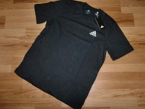 新品 アディダス ロゴ刺繍入り 半袖Tシャツ ブラック XO 3L メンズ 綿100 黒 ワンポイント シンプル 半袖シャツ Tシャツ GK9639 LL