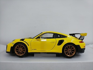■ Maistoマイスト 【中国語表記】 1/24 Porsche 911 GT2 RS ポルシェ ダイキャストミニカー