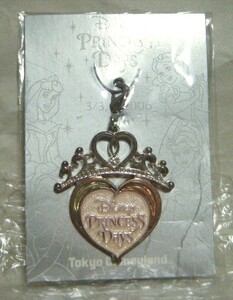 *TDL Disney Land [2006*3*3 Princess Dayz fastener accessory ] Snow White. strap and so on is attached.