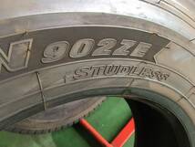 x705-3-8 ☆275/70R22.5 中古2本！ ヨコハマ ZEN902ZE スタッドレス 2020年製♪ k140_画像9