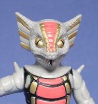 即決仮面ライダー怪人シリーズ ガラガランダ 復刻版 中古品_画像2