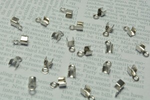 カン付 圧着 ヒモ留め 50個 5mm カツラ コードエンド エンドパーツ 折りたたみ式 ハンドメイド DIY DIY ビーズクラブ