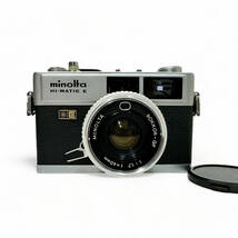 23T400_1 1970年代 当時物 MINOLTA HI-MATIC E ROKKOR-QF 40mmF1.7 フィルムカメラ ミノルタ _画像1