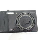 Ricoh R10 ブラック 7.1x Optical Wide Zoom コンパクトデジタルカメラ　起動確認済み　訳あり　A1790_画像2