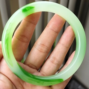 グリーン瑪瑙 　薄い緑　　アゲート 　バングル　ブレスレット　63mm