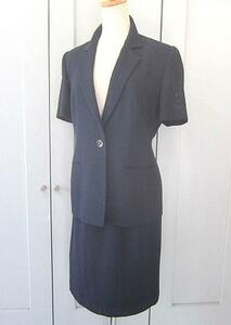  Burberry three . association suit jacket * skirt set wool * flax . Logo button free shipping 