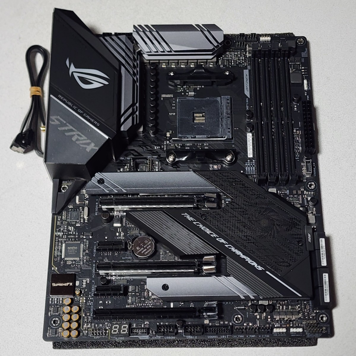 ASUS ROG STRIX X570-F GAMING IOパネル一体型 Socket AM4 ATX