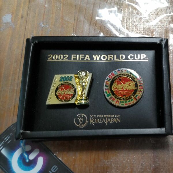 【限定非売品】新品未使用 2002年 FIFA ワールドカップ　オリジナルグッズ ピンバッジ 日韓ワールドカップ FIFA