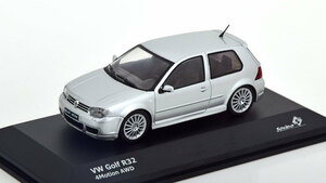 solido 1/43 VW Golf 4 R32 2003　シルバー　ワーゲン　ゴルフ