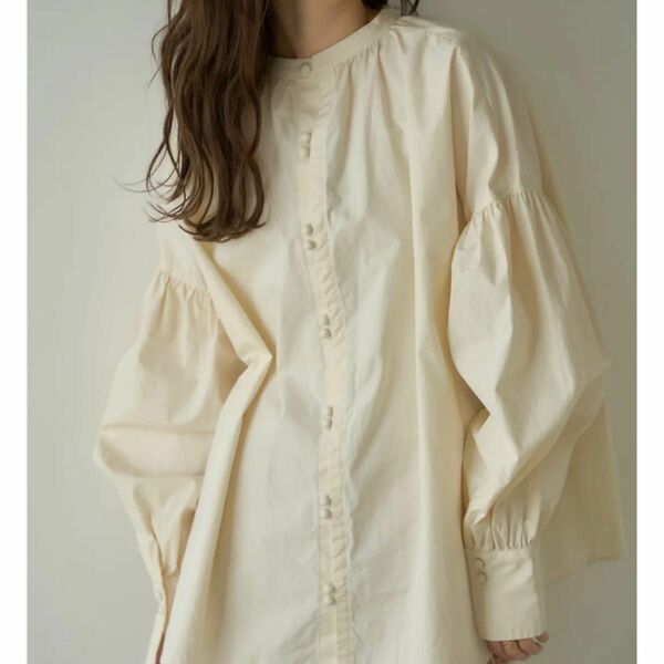 back button gather blouse Eaphi 【新品】