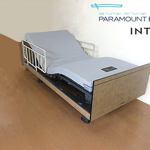 モデルルーム展示品 PARAMOUNT BED/パラマウントベッド 最上級ライン「インタイム」3モーター電動ベッド/セミシングルベッド 介護ベッドの画像1