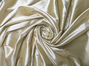  bisque doll ./ silk te.pioni/ champagne ( wide width ) / silk cloth / postage 94 jpy ~