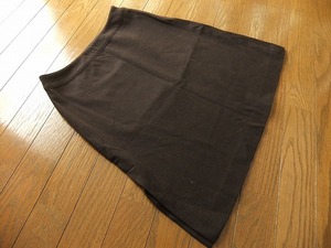 *Vert Dense Vert Dense * simple . trapezoid skirt * Brown *M