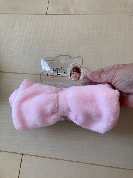 ヘアバンド新品クーポンを利用するとお安くなります。