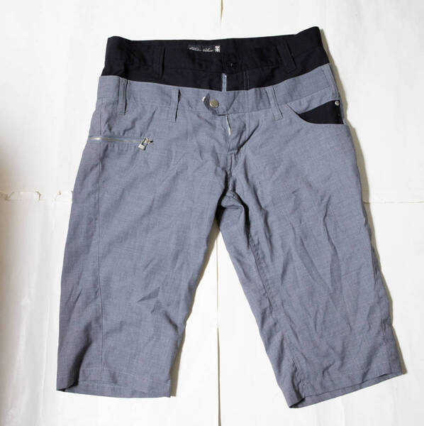 ハーフパンツ グレー×黒 M 中古即決!