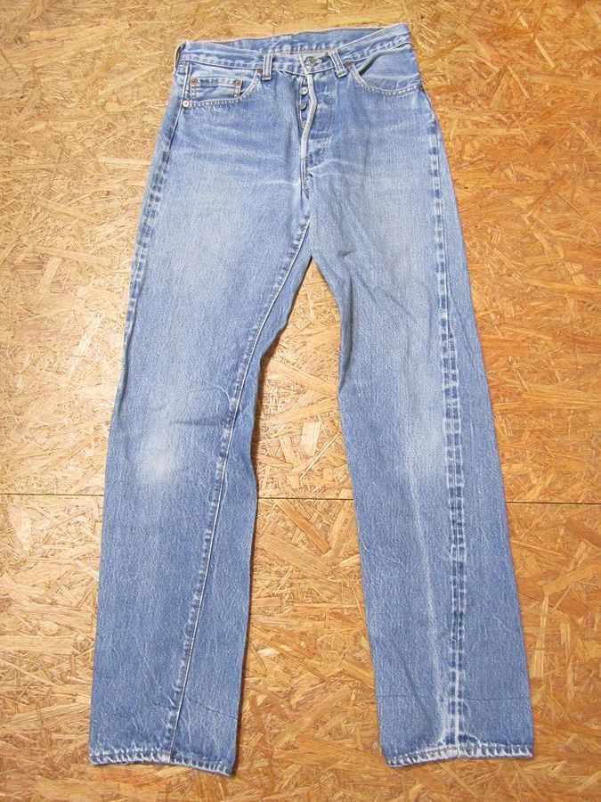 2023年最新】ヤフオク! -「501赤耳」(Levi's)の中古品・新品・古着一覧