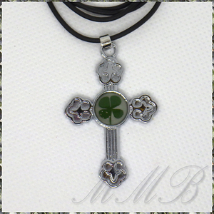 [PENDANT NECKLACE] Real Four Leaf Clover 四葉のクローバー 夜光 JESUS CROSS 十字架 クロス ペンダント ネックレス