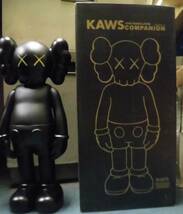 箱黒 人形黒、KAWS コンパニオン フレイ オープン エディション カラー:黒色　メディコムトイ 立ち 高:34cmくらいJ299_画像1