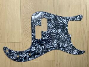 未使用 日本製 USA対応 プレベ ピックガード Precision Bass Pearl Pickguard