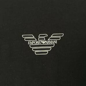 新品 同様 超 美品 EMPORIO ARMANI エンブレム ロゴ プリント Vネック トリム ストレッチ Tシャツ M ブラック エンポリオアルマーニ 正規品の画像3