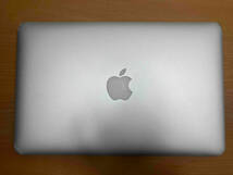 現状品 Apple MacBook Air A1465 11インチノートPC Early2015 MJVM2J/A_画像4
