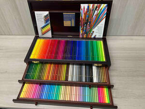 HOLBEIN ARTISTS’ COLORED PENCIL ホルベイン〈アーチスト〉色鉛筆 150色セット （木函入）